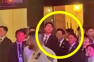 ‘트럼프 행차시다’…“한국 대통령도 길바닥 갇혀” (영상)