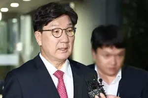 ‘통일교 1억 수수’ 권성동에 징역 4년 구형…“돈 받은 사실 없어” 항변