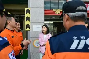 최호정 서울시의회 의장 “소방관 주말에 급식 직접 만들어”··· 현장 점검 나서