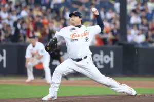 류현진 뒤통수치고 2억 ‘꿀꺽’…전직 에이전트, 2심서 징역 5년 구형