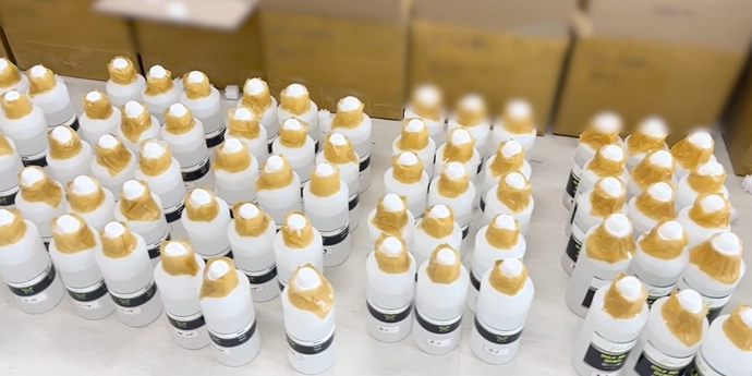 GBL 원액을 소분해 담은 플라스틱 병 (경기남부경찰청 제공)