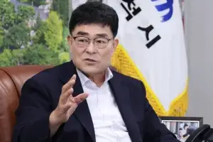 “바다·동굴·역사문화 다 어우러진 삼척… 무한한 관광자원으로 지역 경제 살릴 것”