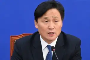 與지도부 들이받은 친명 김영진… “소모적 법사위, 재구조화 필요”