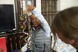 “손톱 자르기 너무 싫어요”…30년 쭉 길러 ‘6m’ 만든 남성 [포착]