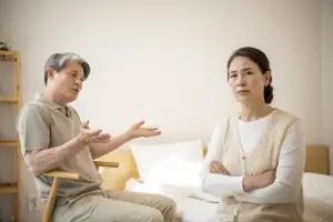 “이제 연금도 나오는데 이혼이라니”…40년 참아온 아내의 ‘산후 원한’