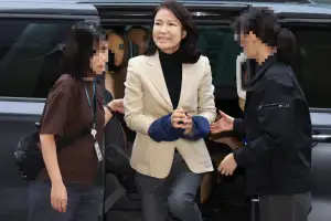 ‘수갑’ 이진숙, 유치장 입감 “‘전쟁’이라던 女”…김현지 우회 거론