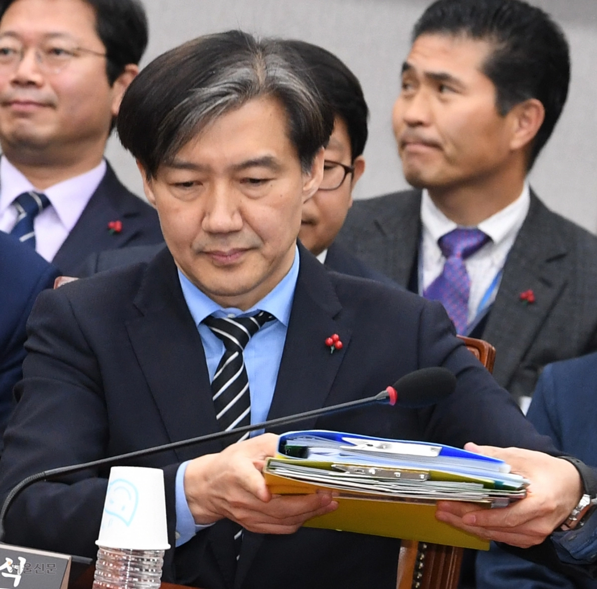 정치-국회-상임위-국회운영위원회 전체회의-임종석 비서실장. 조국 민정수석