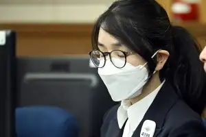 “김건희, 구치소서 혼자 중얼거려…기억도 온전치 않아” 풀어달라 호소