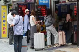 14억 인구의 황금연휴…中관광객에 세계 관광지 ‘북적’