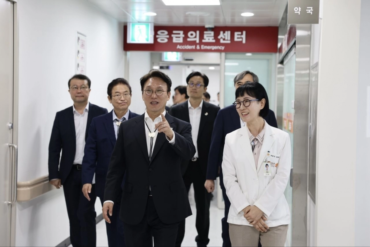 김민석 국무총리, ‘2025 APEC 정상회의’ 응급의료센터 시설 점검