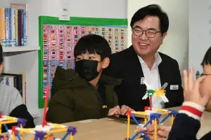 동작구, 초등학생 대상 ‘AI 로봇 가을 특강’…“창의적 역량 키울 것”