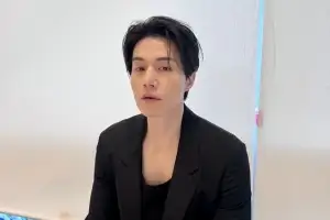 “비행기 따라 타고, 집 찾아와 편지 남겨”…이동욱, 사생활 침해에 법적 조치 예고