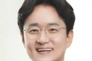 서준오 서울시의원, 경춘선숲길 도깨비시장 앞 시계탑 설치 주도