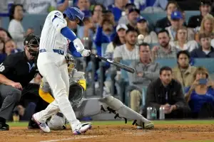 ‘야구의 신’이 재림했다…오타니, 만화 같은 활약으로 2년 연속 팀 WS진출시키자 MLB 열광