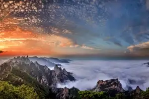 인증샷 찍으려다 영원히 못 돌아온다…설악산 금지된 ‘등반 명소’ 어디길래