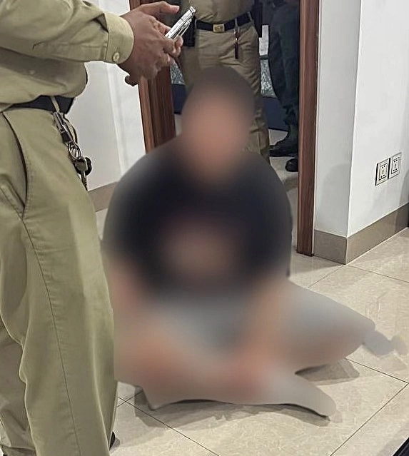 김병주 더불어민주당 최고위원이 17일(현지시간) 캄보디아 범죄단지에서 구출했다고 밝힌 한국인 청년. 2025.10.18 김병주 페이스북