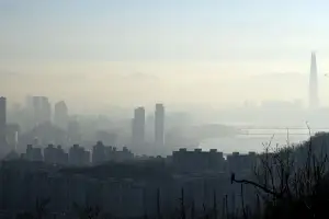 서울의 미세먼지는 온난화를 차단?…미세먼지도 나라마다 다르다
