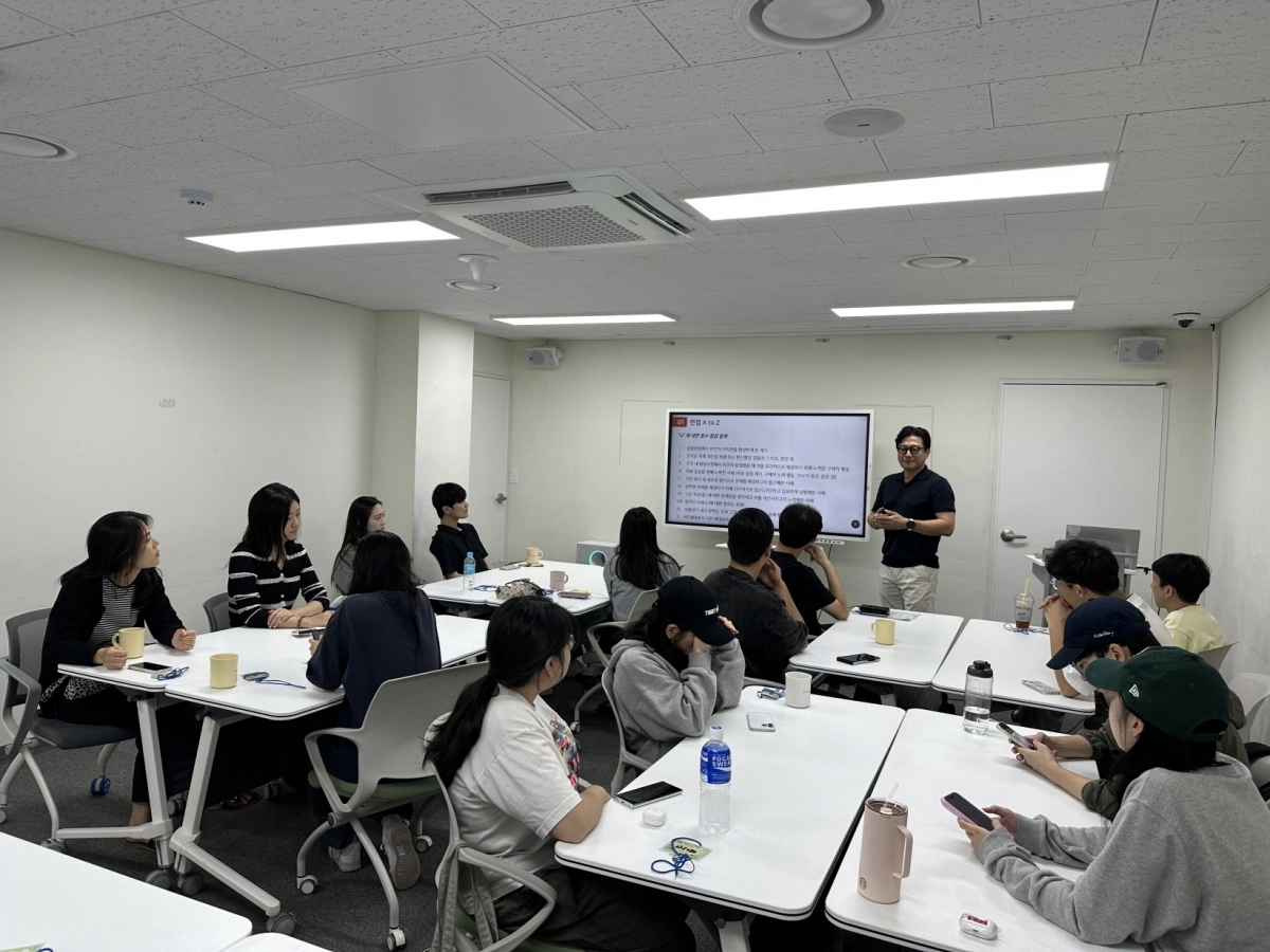 서울 강북청년창업마루에서 모의면접 수업이 진행중인 모습. 강북구 제공