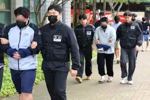 “캄보디아서 ‘스캠’ 혐의 10여명 추가 체포…감금 2명 구출”