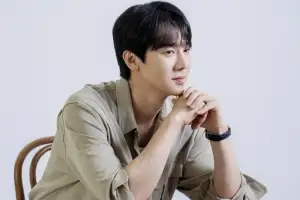 이동욱 이어 유연석도 당했다…“집까지 쫓아오는 팬, 법적 조치” 경고