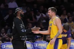 듀랜트 합류한 휴스턴-돈치치 적응한 레이커스-골스는 커리에 호퍼드…별들의 NBA 개막