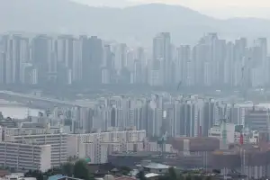 선거 앞둔 정부, 세제 강화 미뤘다