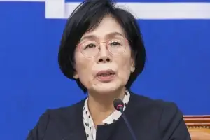 최민희 “피감기관에 청첩장 전달 안 해”