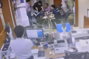 “내 상황이랑 똑같은데”… 30대, 라디오 방송 듣고 보이스피싱 모면