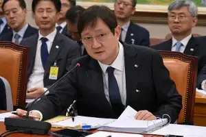 ‘서초 다주택자’ 금감원장 “한채 자녀에게 양도하겠다”