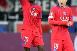 ‘2연패 순항’ PSG, 이강인 교체 투입해 UCL 3연승…발롱도르 뎀벨레도 복귀