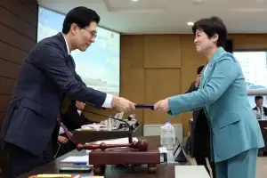 대구교육청 국감서 AIDT 도입 집중 질타…강은희 “도입 강요한 적 없어”