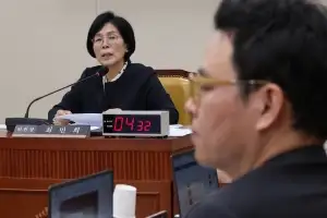 [사설] 상임위 사유화까지… 과방위원장의 잇단 부적절 처신