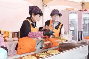 “기대 안했는데 착한 가격 5000원에 놀랐다”… 바가지 없는 광어축제는 웃었다