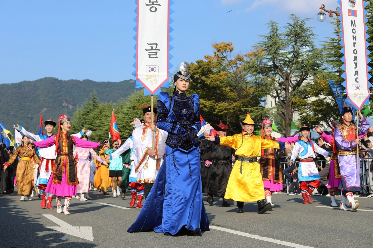 ‘문화다양성축제 MAMF(맘프) 2025’ 문화다양성 퍼레이드 모습. 2025.10.27. MAMF (맘프) 2025 추진위원회 제공