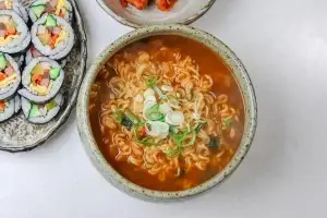 라면 끓일 때 ‘이것’ 넣었다면…WHO “건강 치명적” 경고, 암 위험도 높인다