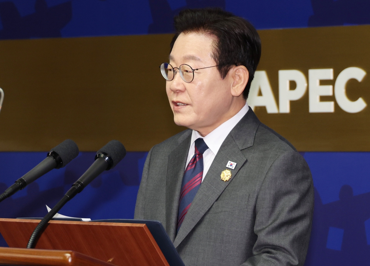 이재명 대통령이 29일 경북 경주예술의전당에서 열린 ‘아시아태평양경제협력체(APEC) 최고경영자(CEO) 서밋’에서 특별연설을 하고 있다. 2025.10.29 연합뉴스