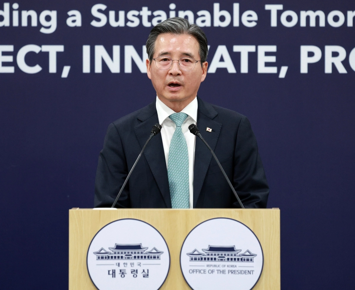 브리핑 하는 김용범 정책실장 브리핑 하는 김용범 정책실장