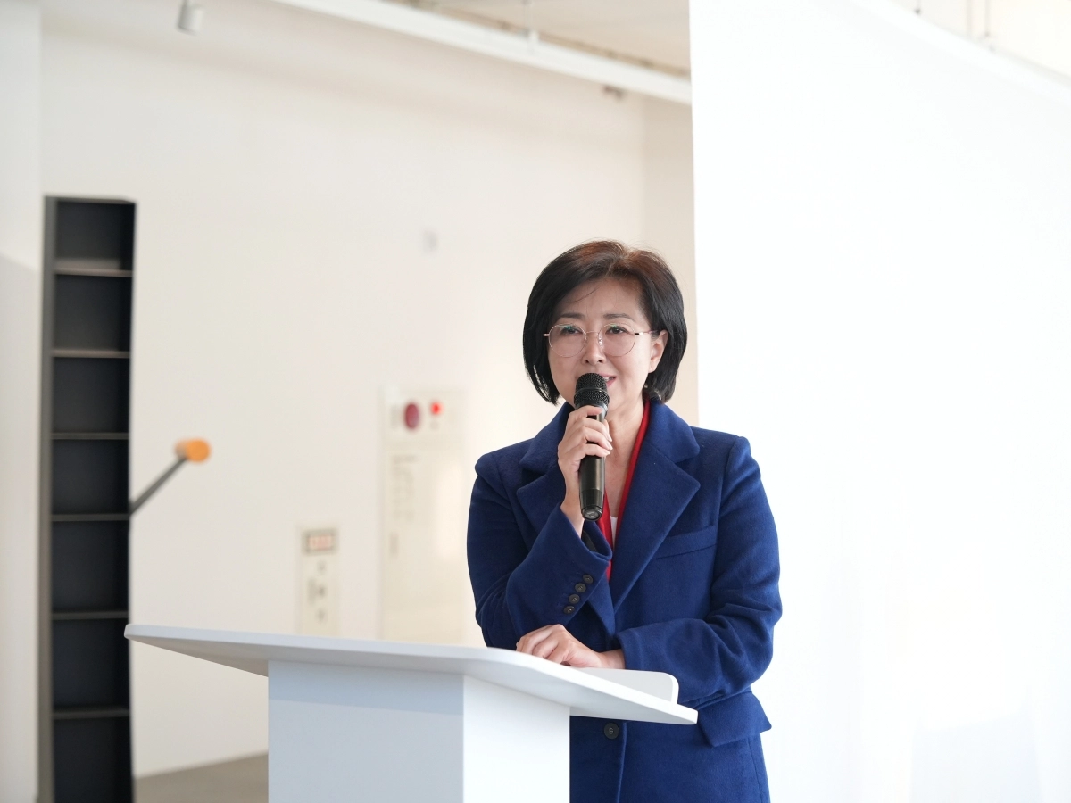 지난 27일 서울공예박물관에서 개최된 ‘2025 신당창작아케이드 기획전시’ 공예풍:경 개막식에 참석해 축사하는 옥재은 의원
