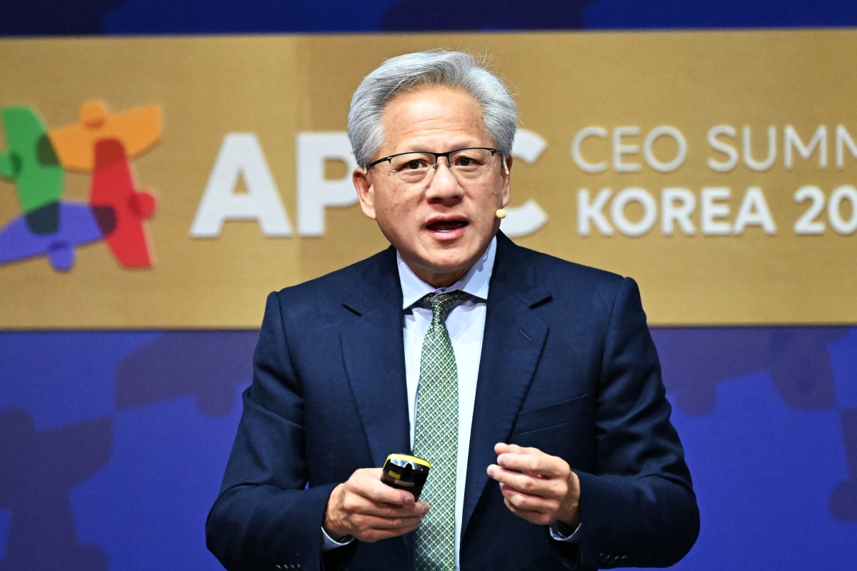 젠슨 황 엔비디아 최고경영자(CEO)가 31일 경북 경주 예술의전당에서 열린 아시아태평양경제협력체(APEC) 최고경영자(CEO) 서밋에서 특별세션 기조연설을 하고 있다. 2025.10.31 경주 홍윤기 기자