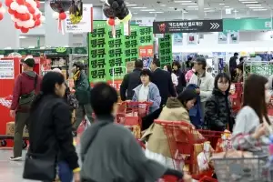 지역도 ‘장보기’ 온라인 쇼핑으로 전환…오프라인은 대형마트 압도