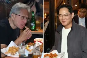 젠슨 황 ‘치맥 회동 성지’ 치킨집, 주문량 폭주에 행복한 임시 휴업