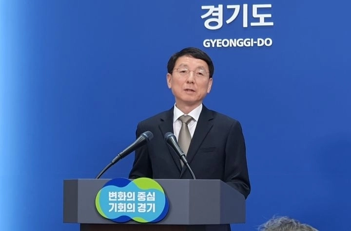 김성중 경기도 행정1부지사가 3일 도청 브리핑룸에서 내년도 본예산 관련 기자회견을 하고 있다. (경기도 제공)