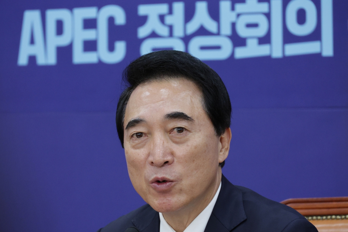 thumbnail - 與 “재판중지법 추진 않기로<br>대통령실과도 조율”