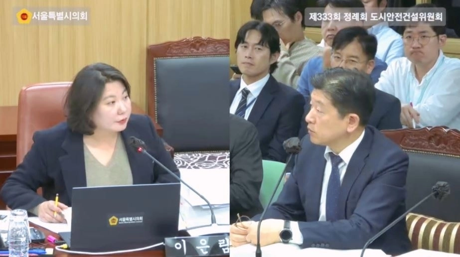 이은림 의원이 한병용 재난안전실장에게 질의를 하고 있다.