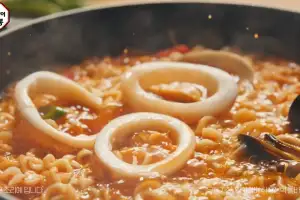 “신라면·불닭 제쳤다”…日 미식 전문가들이 꼽은 ‘최고의 한국 라면’ 정체