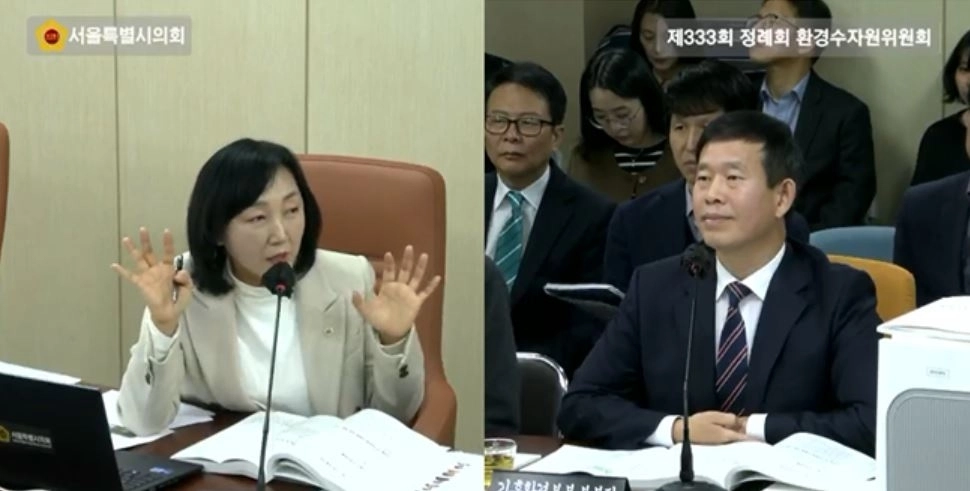 지난 4일 기후환경본부를 대상으로 한 2025년도 행정사무감사에서 기후환경본부장에게 질의하는 이영실 의원