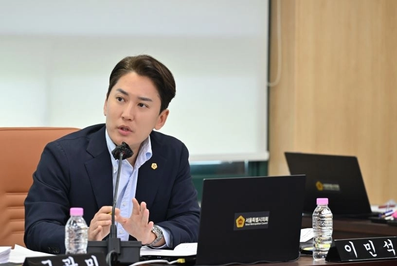 질의하는 이민석 의원