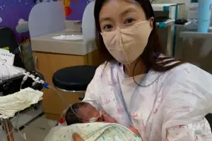 thumbnail - “냉동배아로 이혼 후 임신”…‘43세’ 이시영, 전남편 아이 출산