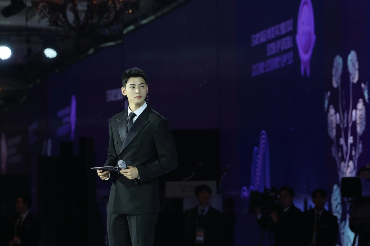 차은우 갈라만찬 문화공연 사회