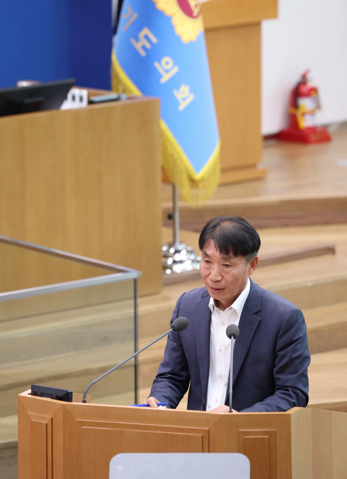 이홍근 의원이 11월 5일 제387회 정례회 제2차 본회의에서 대집행부 질문을 하고 있다.(사진=경기도의회)